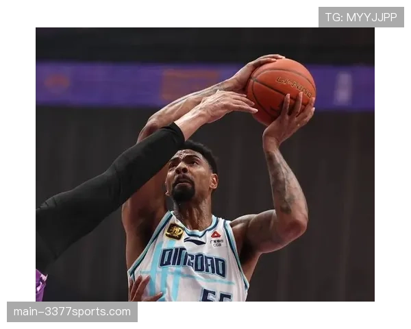 广厦外援布朗腿伤反复归期未定 仅出战17场状态成疑